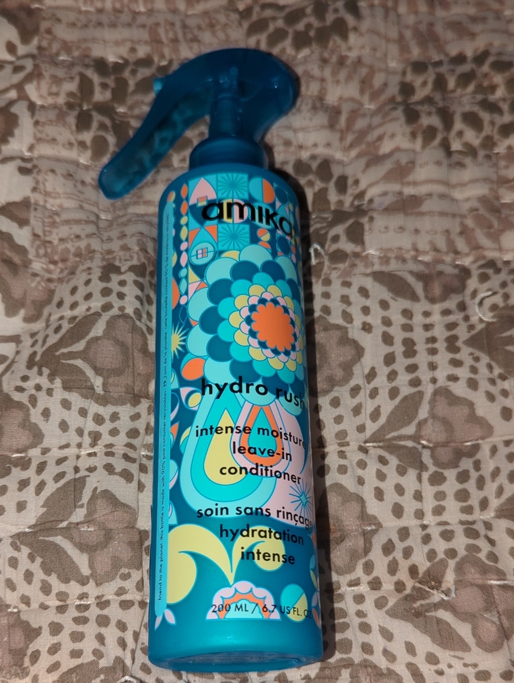 amika Hydro Rush Intense Moisture Leave-In Conditioner — Blue & Orange